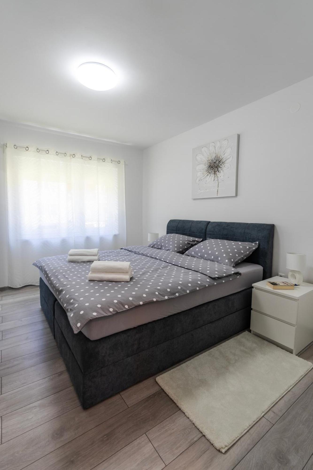 Appartement Lusi à Otočac Extérieur photo