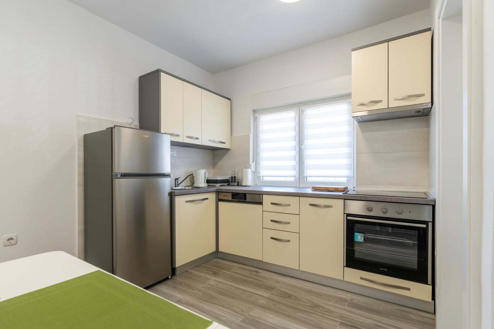 Appartement Lusi à Otočac Extérieur photo