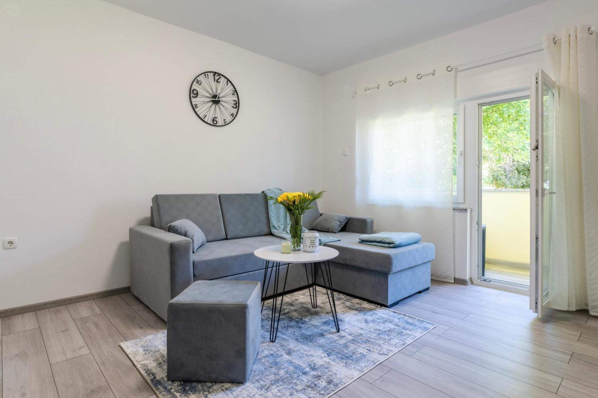 Appartement Lusi à Otočac Extérieur photo