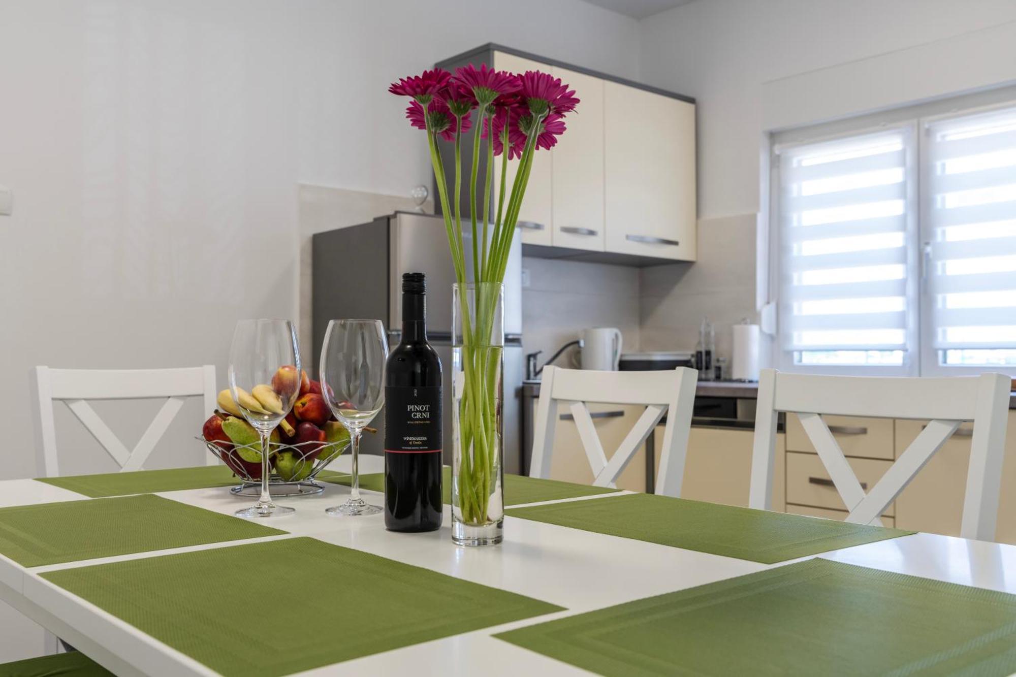 Appartement Lusi à Otočac Extérieur photo