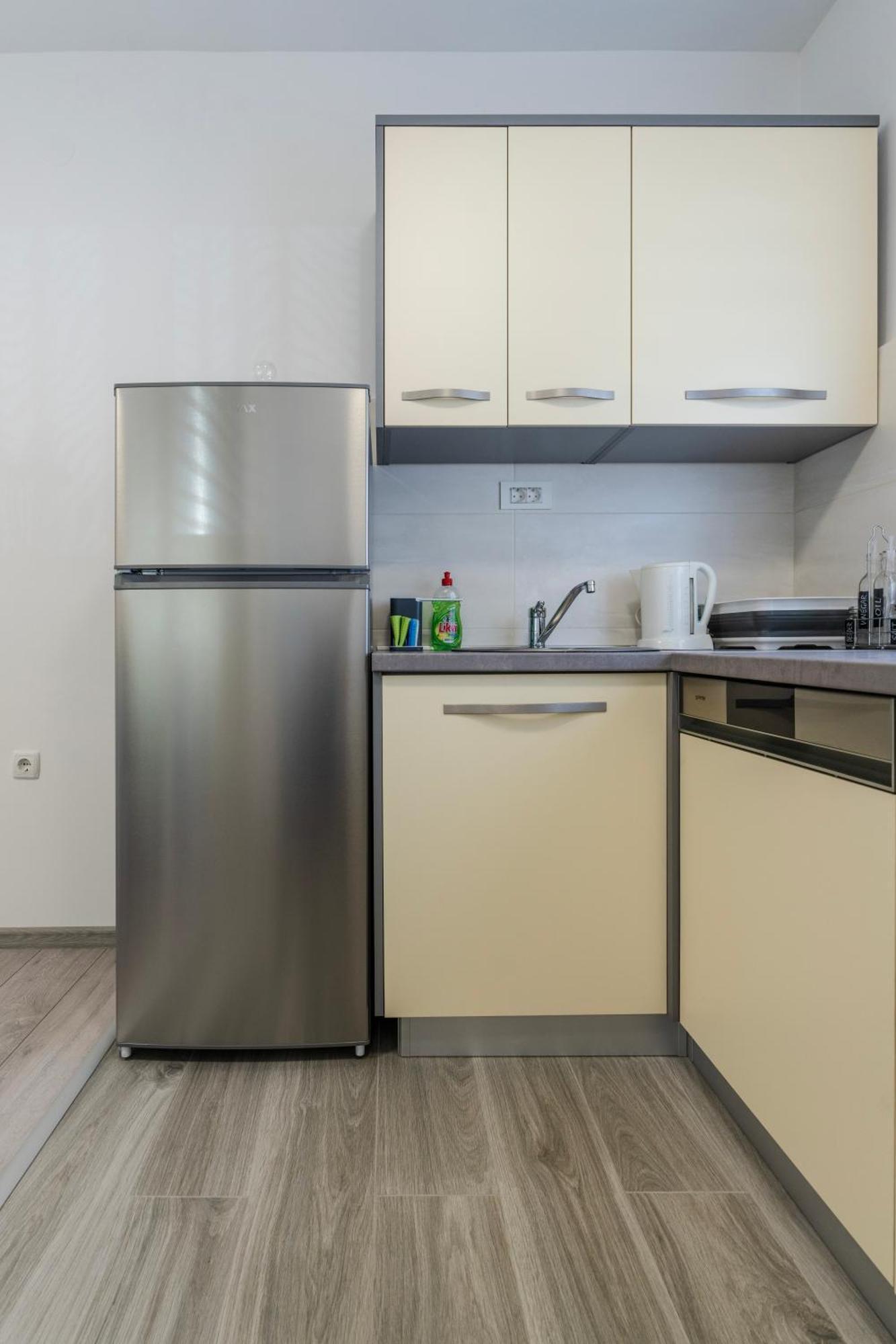 Appartement Lusi à Otočac Extérieur photo