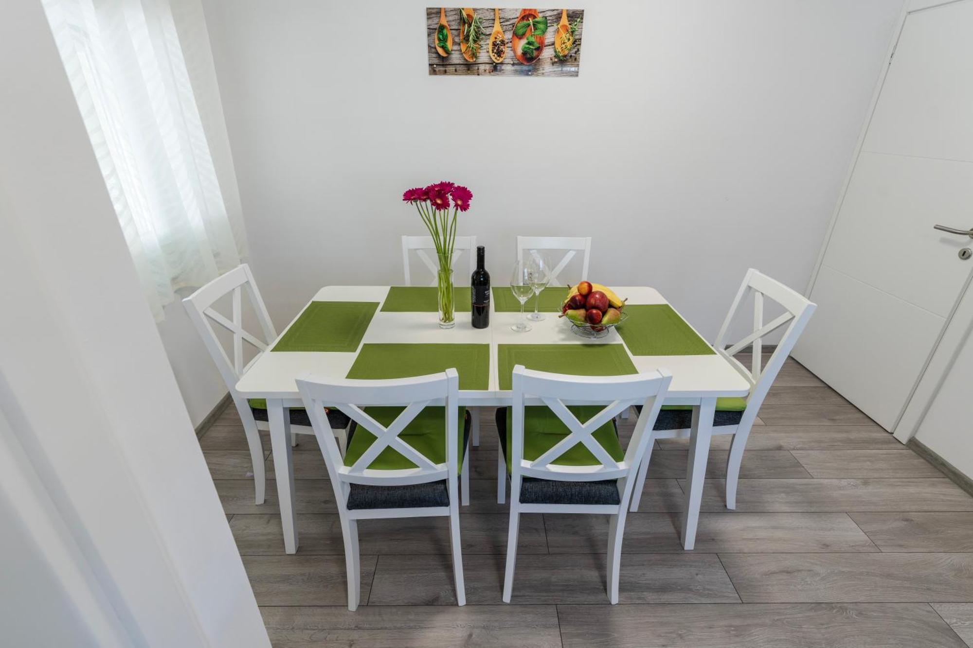 Appartement Lusi à Otočac Extérieur photo