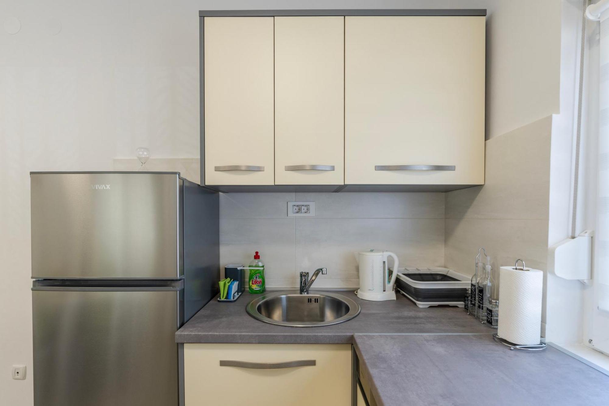 Appartement Lusi à Otočac Extérieur photo